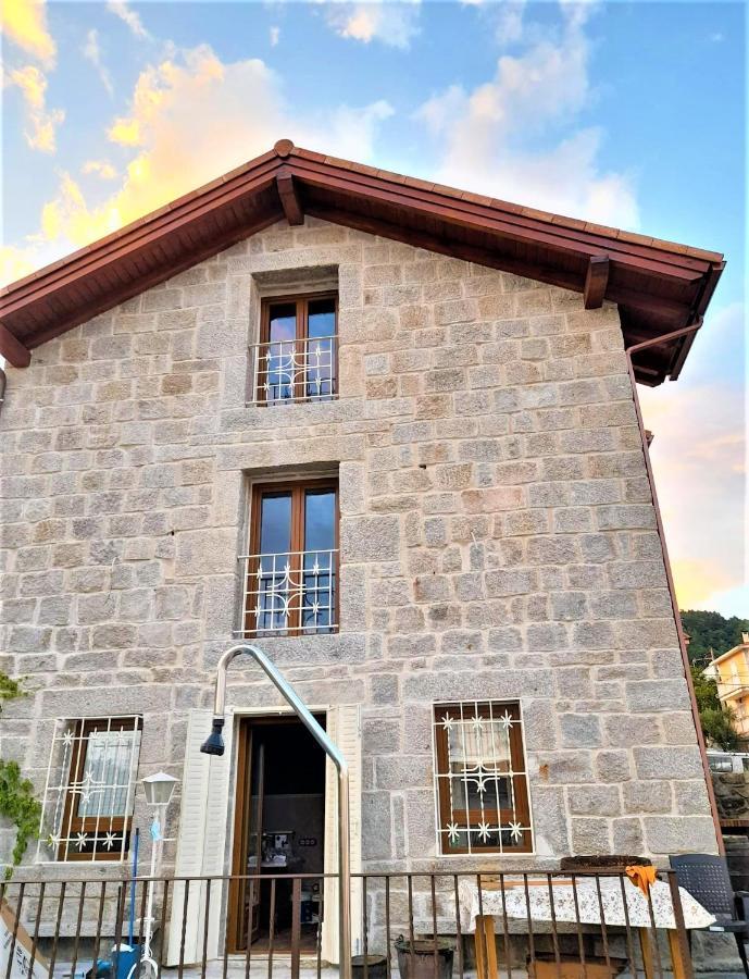 Casa Rural Del Tio Maino Becerril de la Sierra Exteriör bild